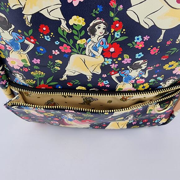 Petunia Pickle Bottom Disney Snow White\'s Enchanted Forest Backpack Diaper Bag main image 5